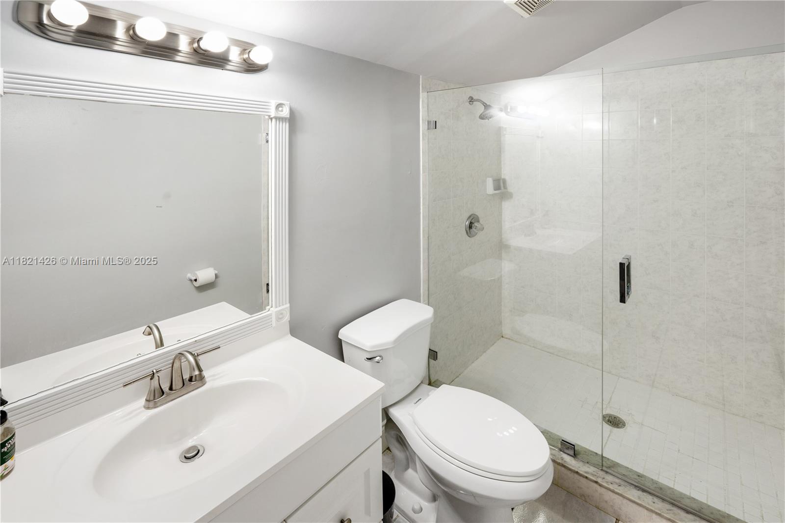 HOLLY CREEK - Residential