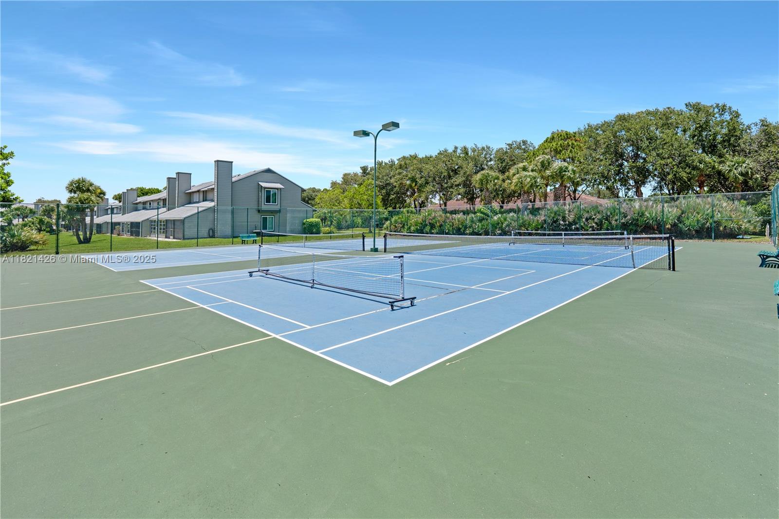 HOLLY CREEK - Residential