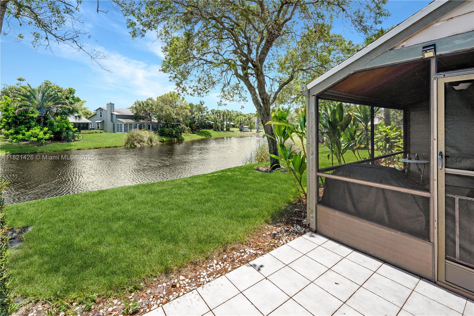 HOLLY CREEK - Residential