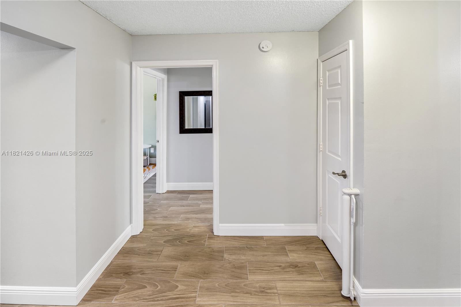 HOLLY CREEK - Residential