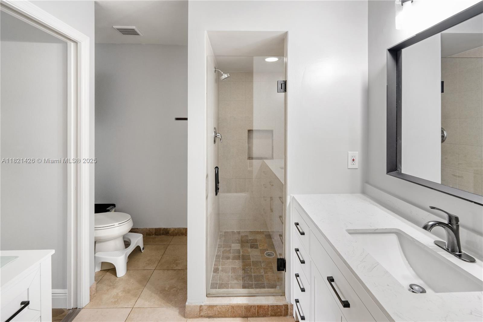 HOLLY CREEK - Residential