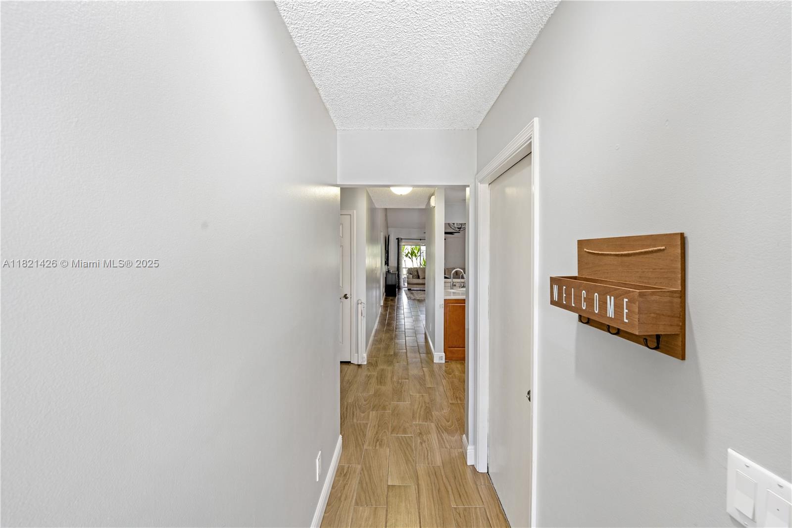 894 NE Sandalwood Pl