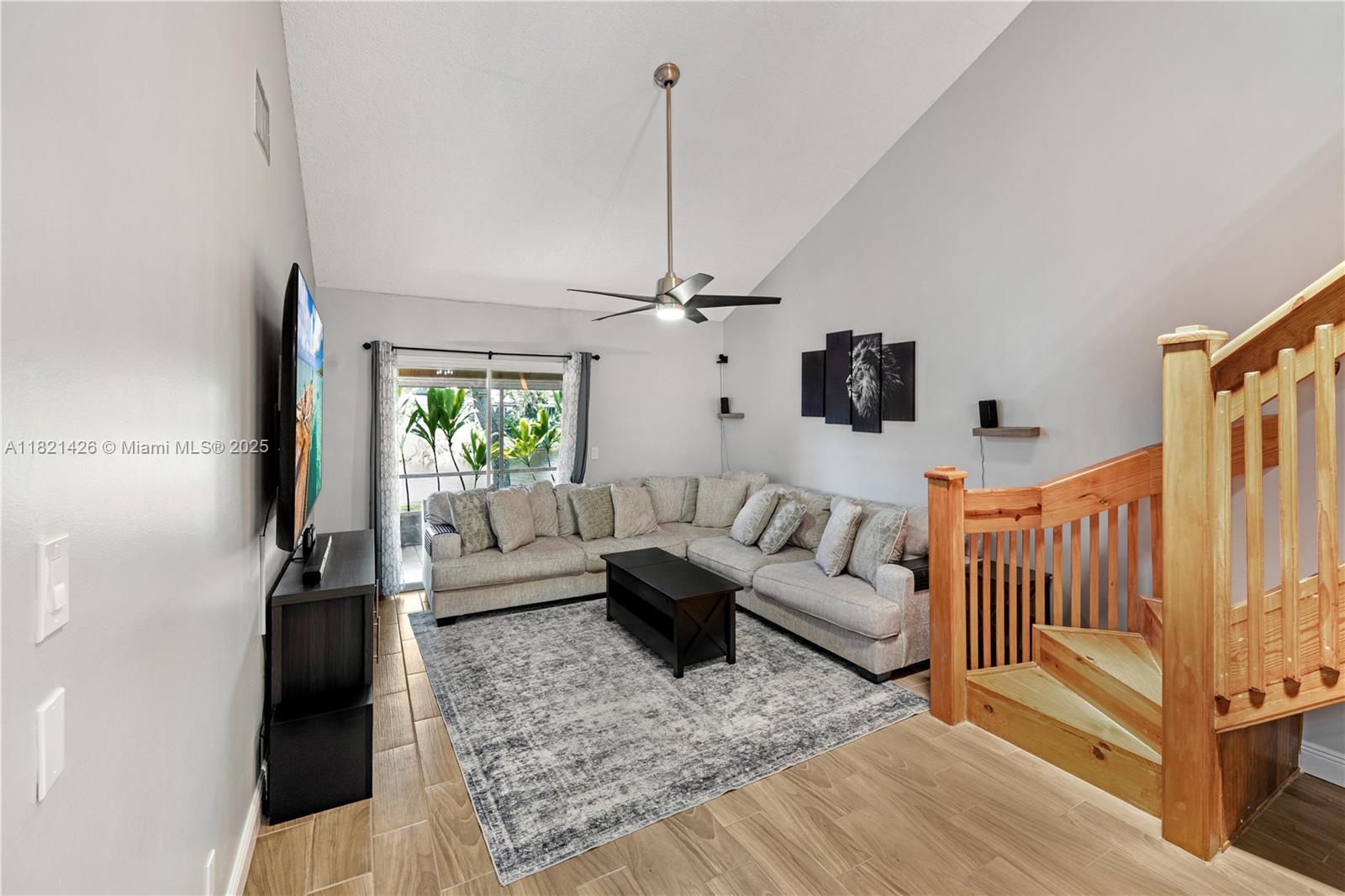 HOLLY CREEK - Residential