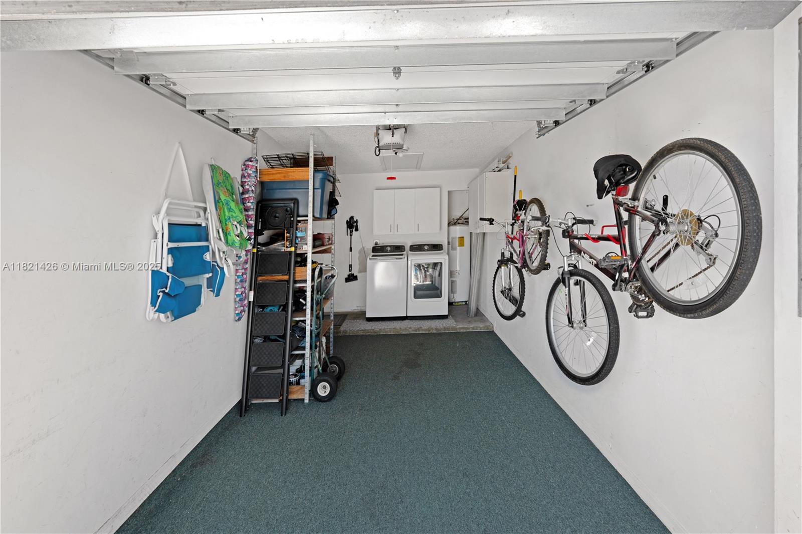 HOLLY CREEK - Residential