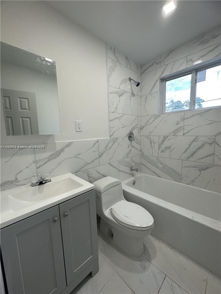 BISC SHORES CORR PLAT - Residential Income