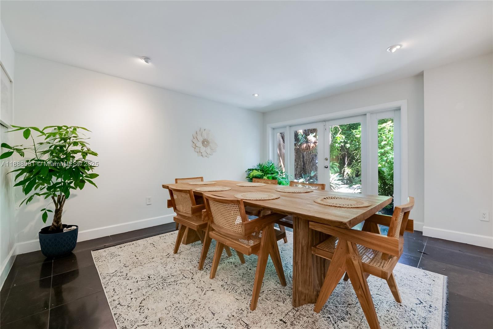 POMONA - Residential Lease