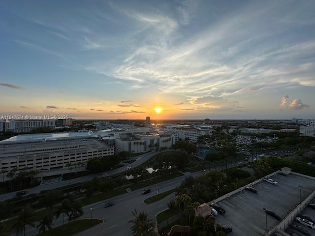 TURNBERRY ON THE GREEN CO - Residential Lease