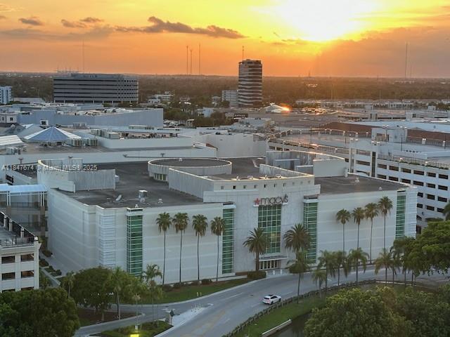 TURNBERRY ON THE GREEN CO - Residential Lease