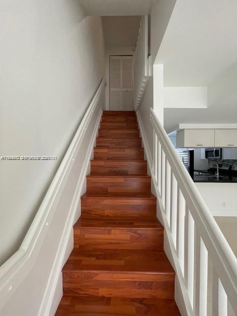 Coconuts at BONAVENTURE - Residential