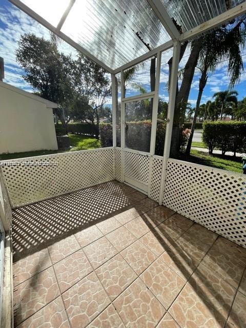 Coconuts at BONAVENTURE - Residential