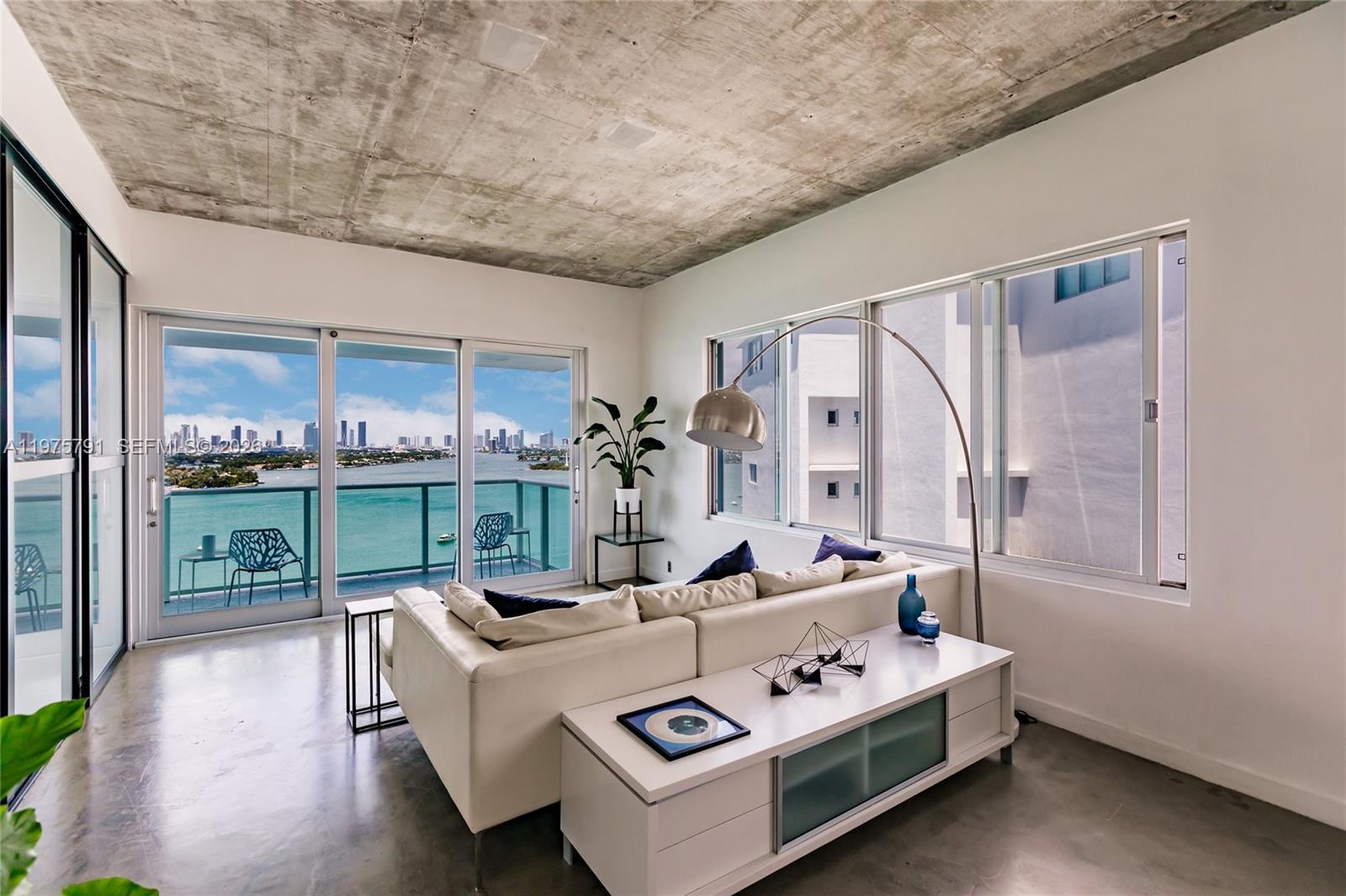 1000 West Avenue Penthouse 11
