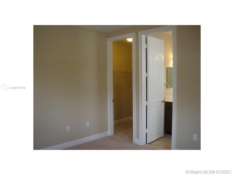 DORAL BREEZE - Residential Lease