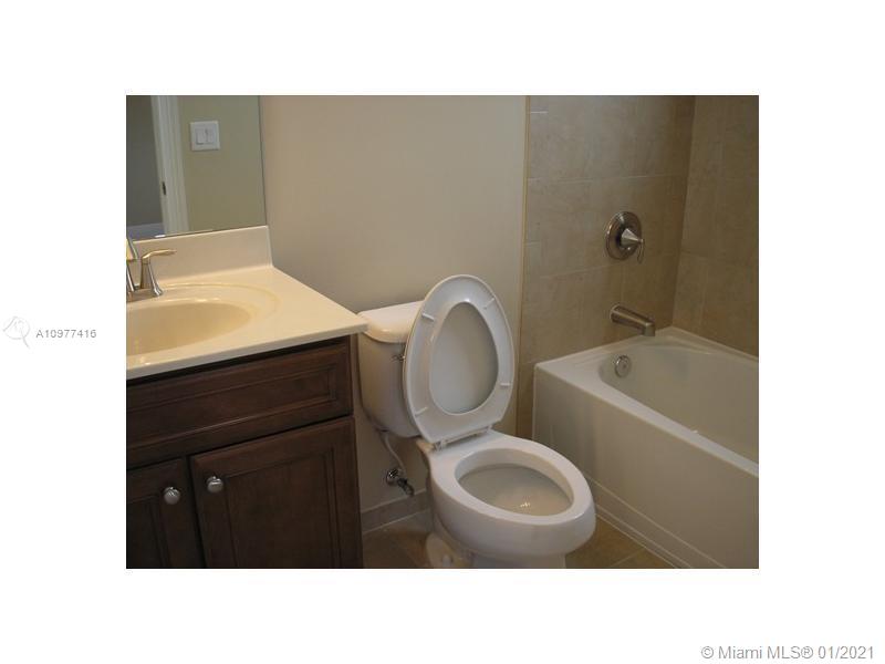 DORAL BREEZE - Residential Lease