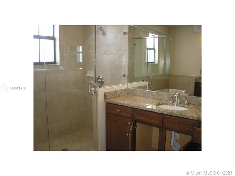 DORAL BREEZE - Residential Lease