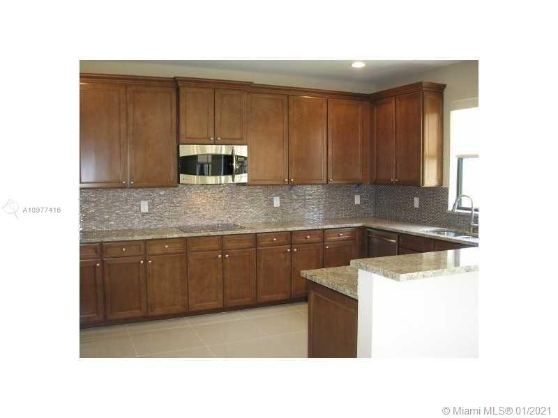 DORAL BREEZE - Residential Lease