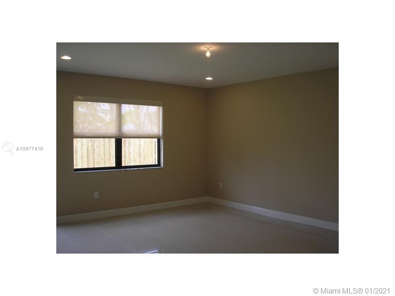 DORAL BREEZE - Residential Lease