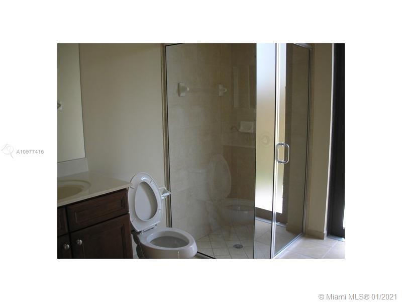 DORAL BREEZE - Residential Lease