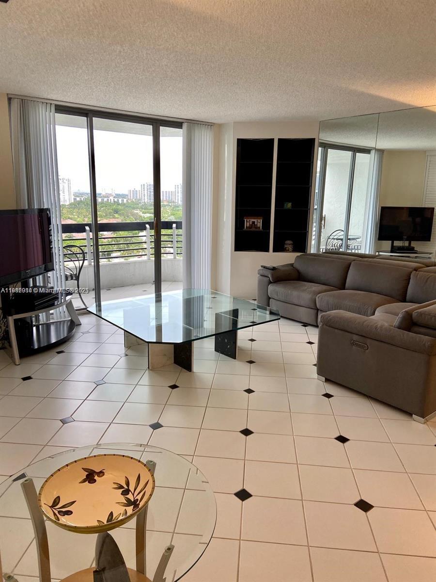MYSTIC POINTE TOWER 500 C - Residential Lease