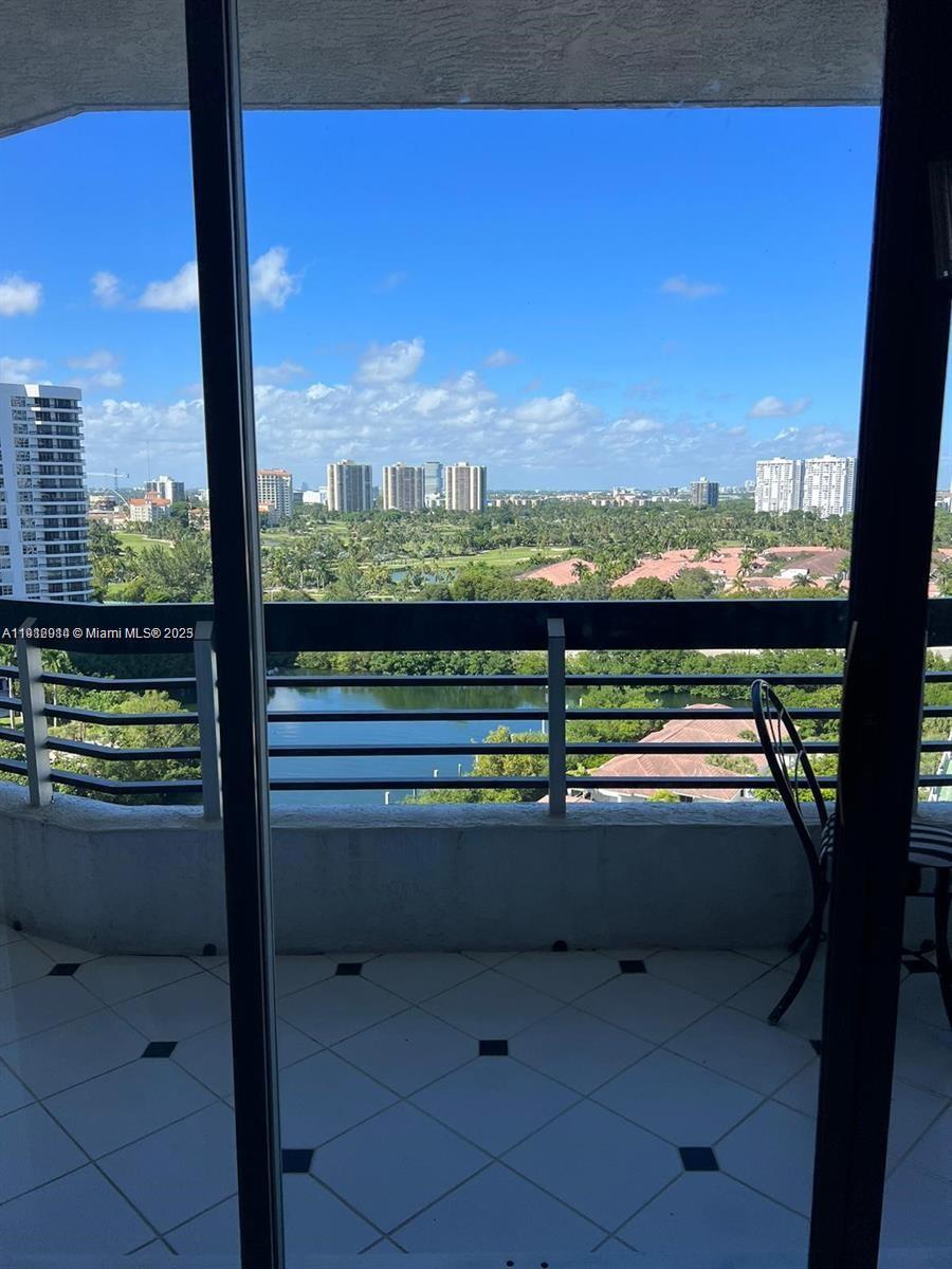 MYSTIC POINTE TOWER 500 C - Residential Lease