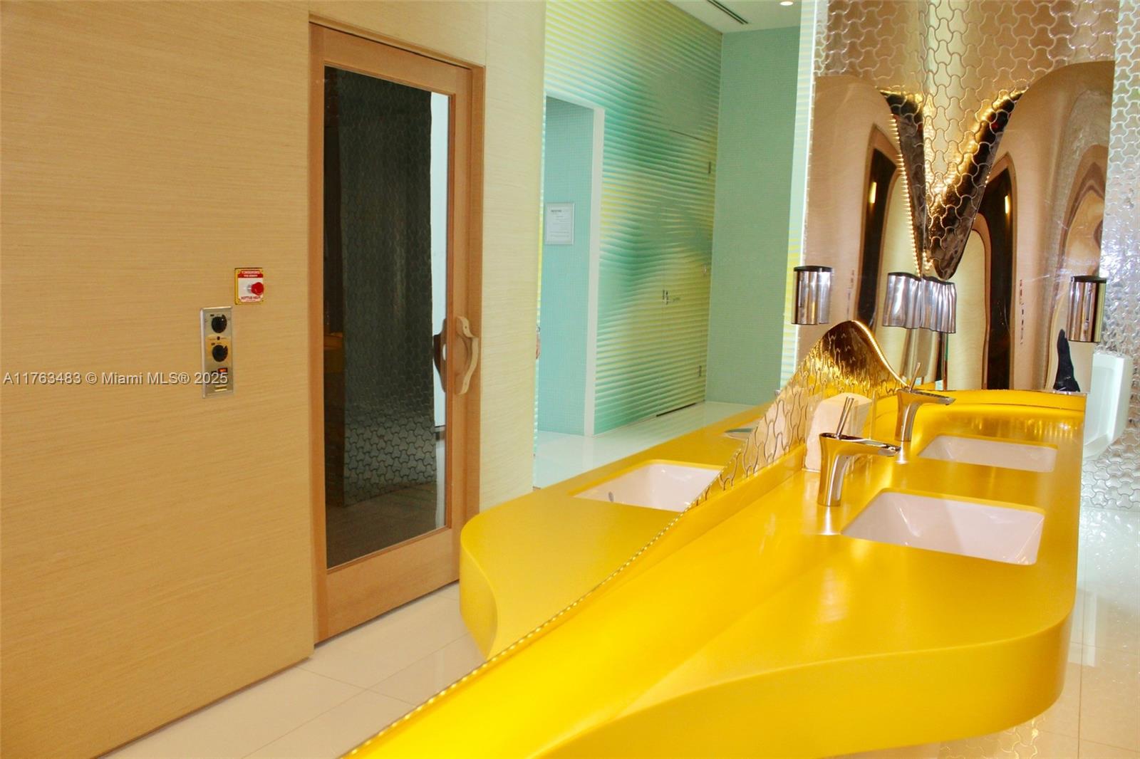 PARAISO BAYVIEWS CONDO - Residential