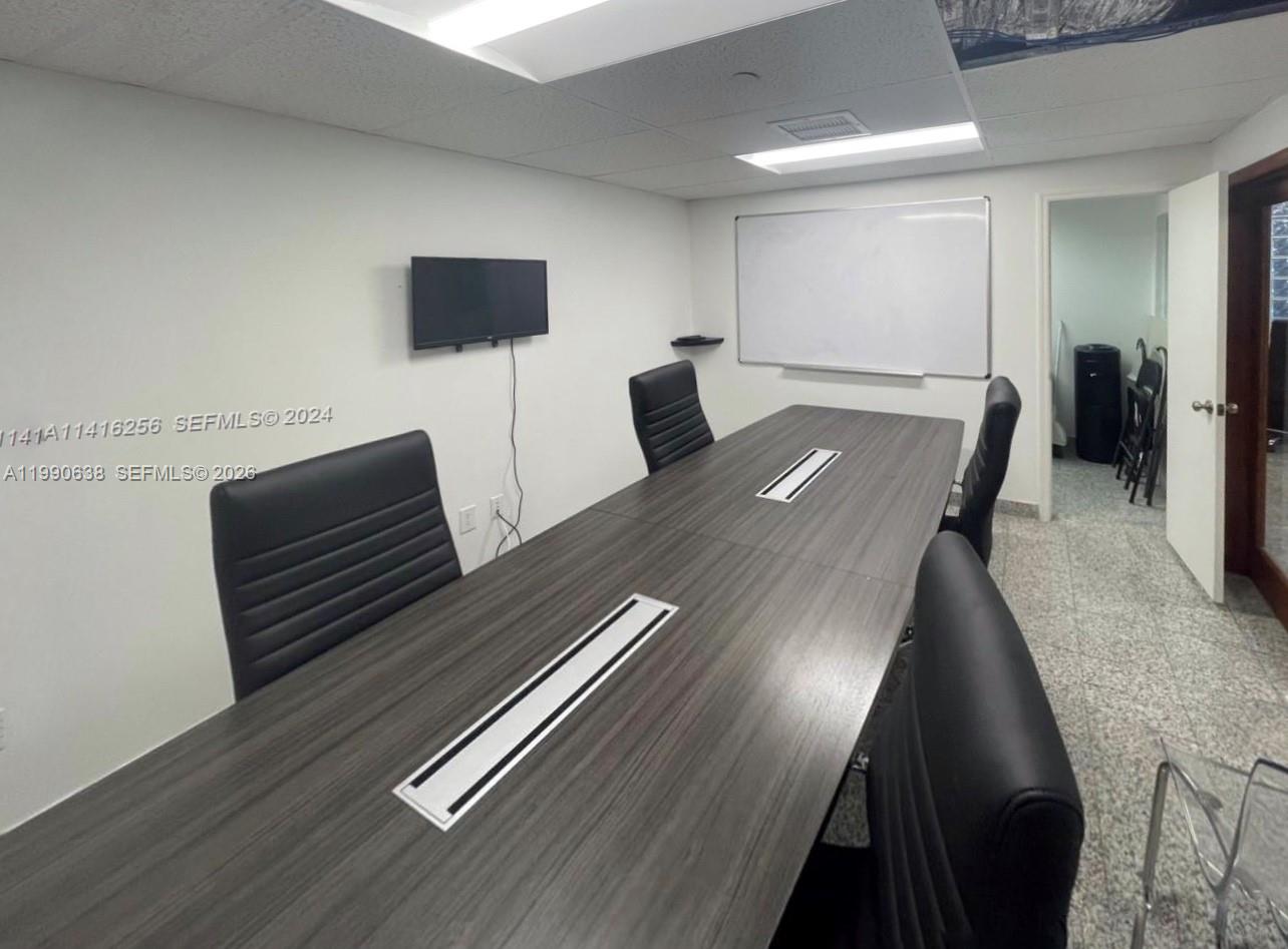 4300 Biscayne Blvd 202