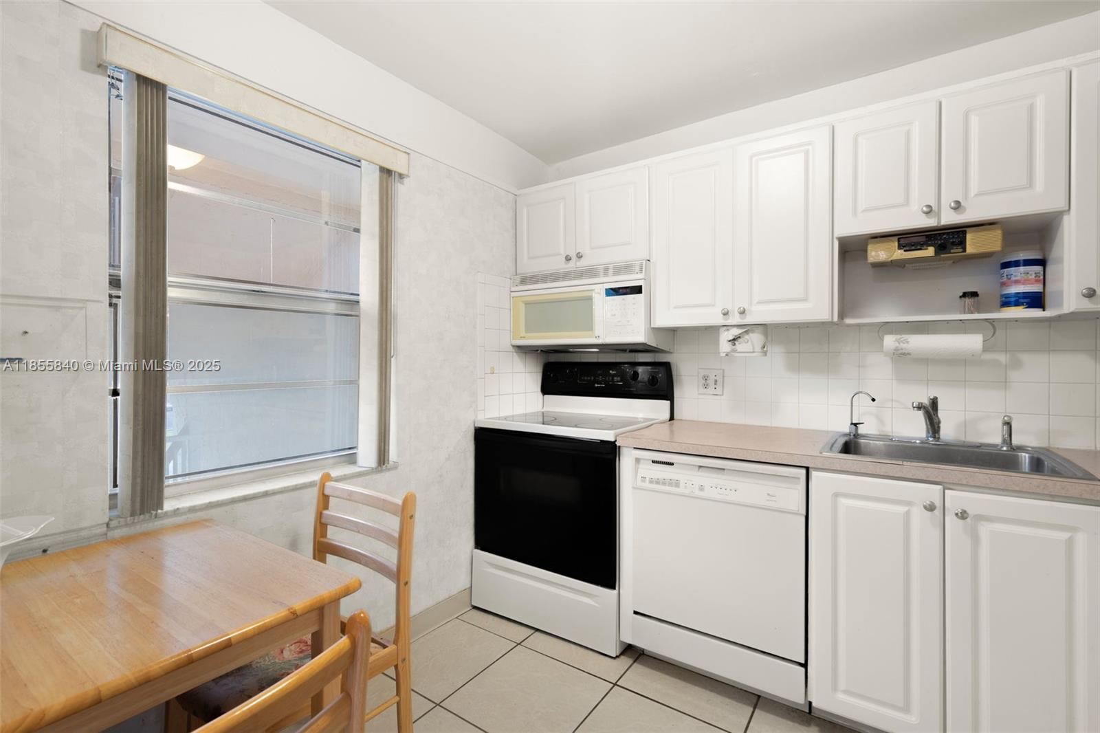1040 Country Club Dr 309