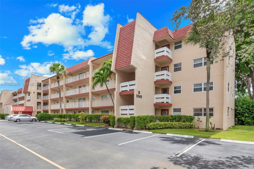 ENJOY YOUR MORNING COFFE OR EVENING ADULT BEVERAGE OVERLOOKING THE ORIOLE GOLF COURSE AND LAKE FROM YOUR ENCLOSED FLORIDA ROOM! TILE & LAMINATE WOOD FLOORING THRU THE UNIT. ENJOY THE 2 HEATED POOLS, CLUBHOUSE & MANY MORE ACTIVITIES THAT ORIOLE GOLF HAS TO OFFER.