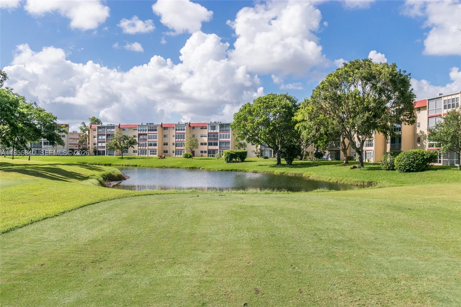 ORIOLE GOLF & TENNIS CLUB - Residential
