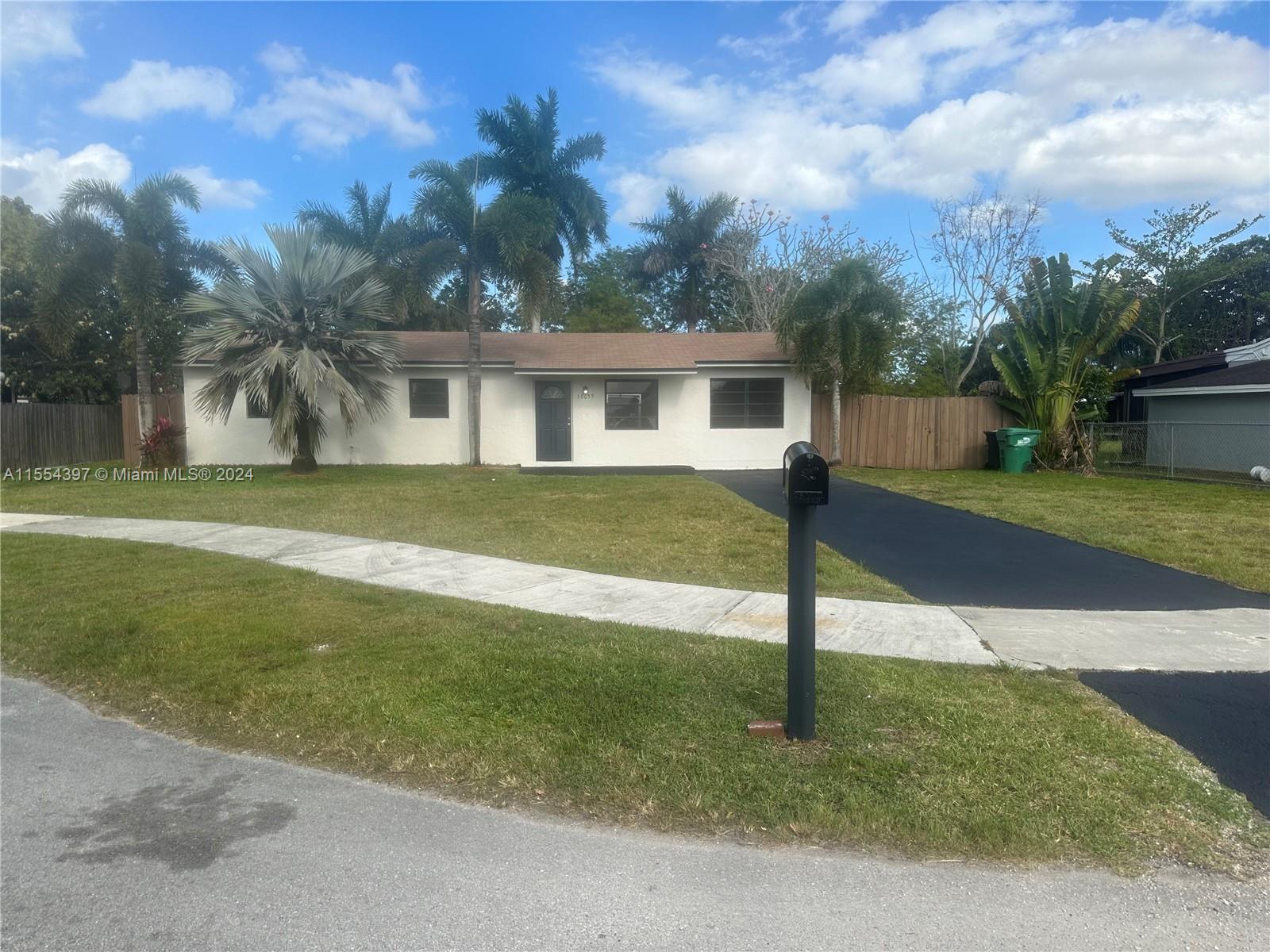 ALFIE MANOR - Residential Lease