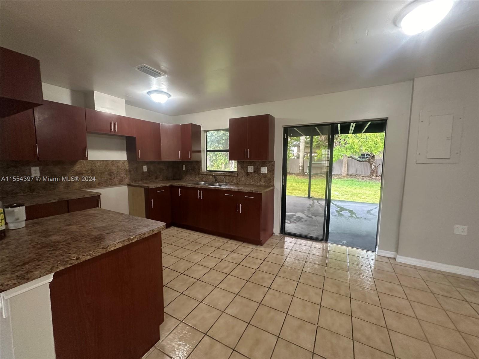 ALFIE MANOR - Residential Lease