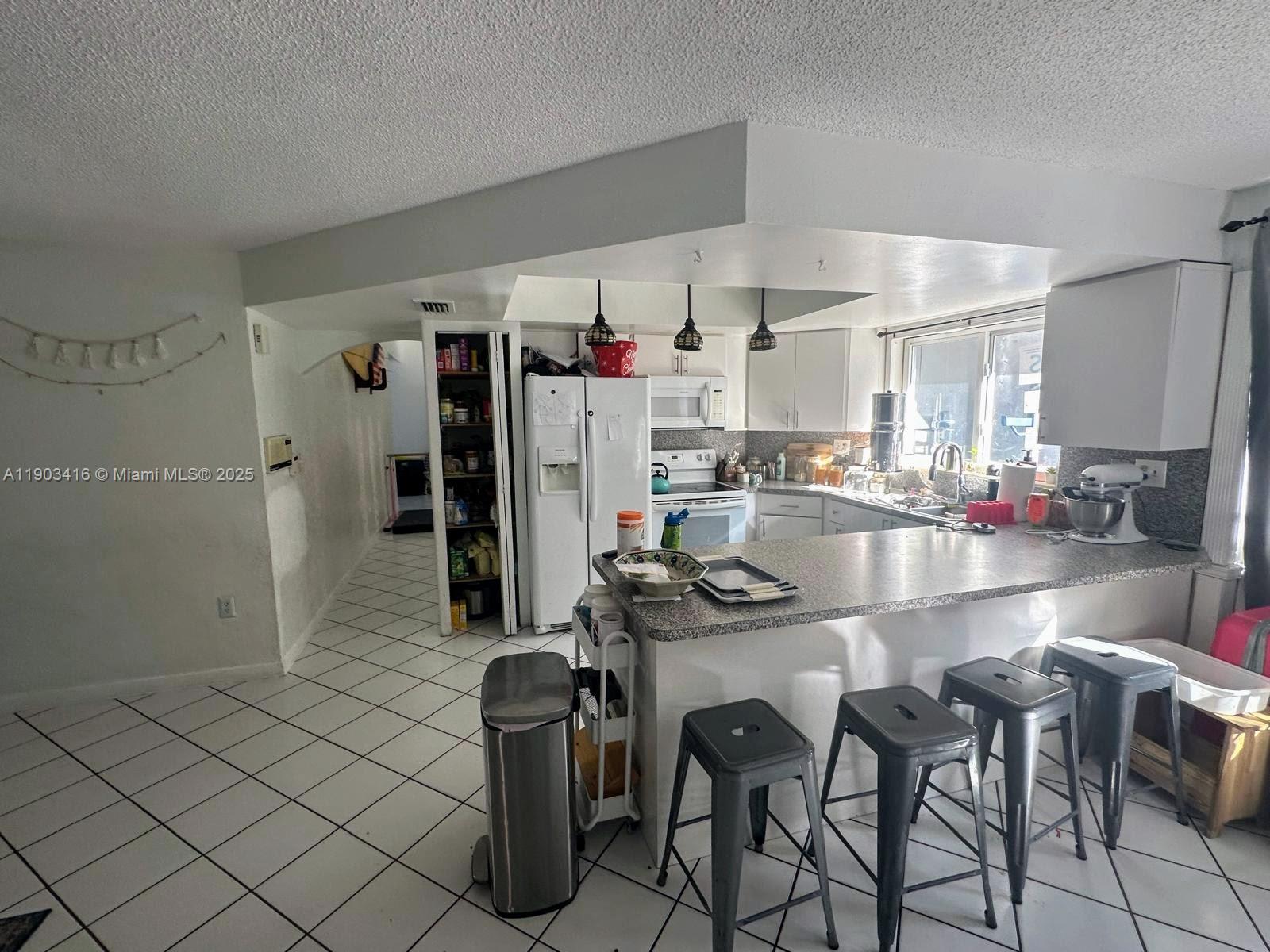 FAIRVIEW HOMES - Residential