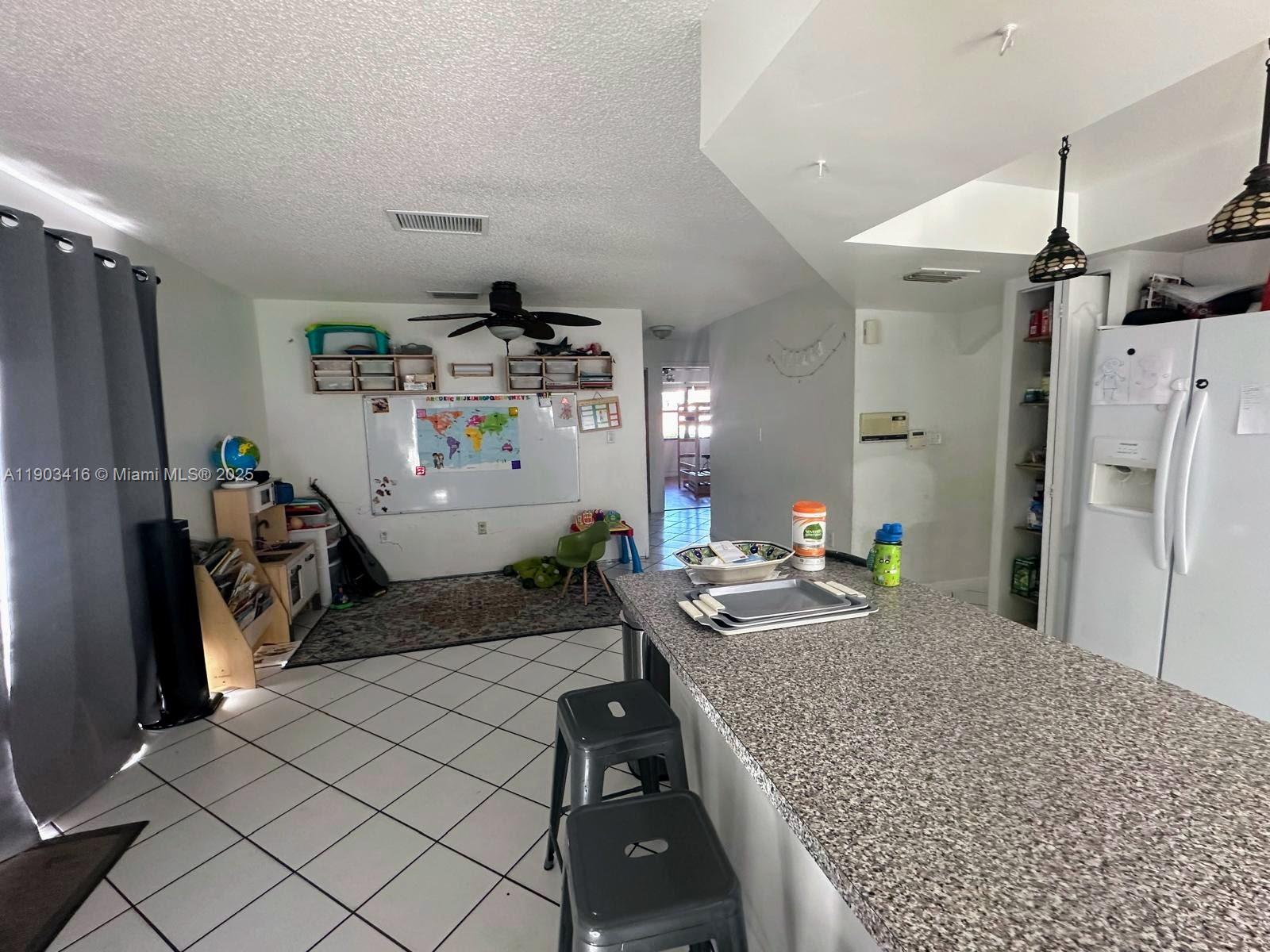 FAIRVIEW HOMES - Residential