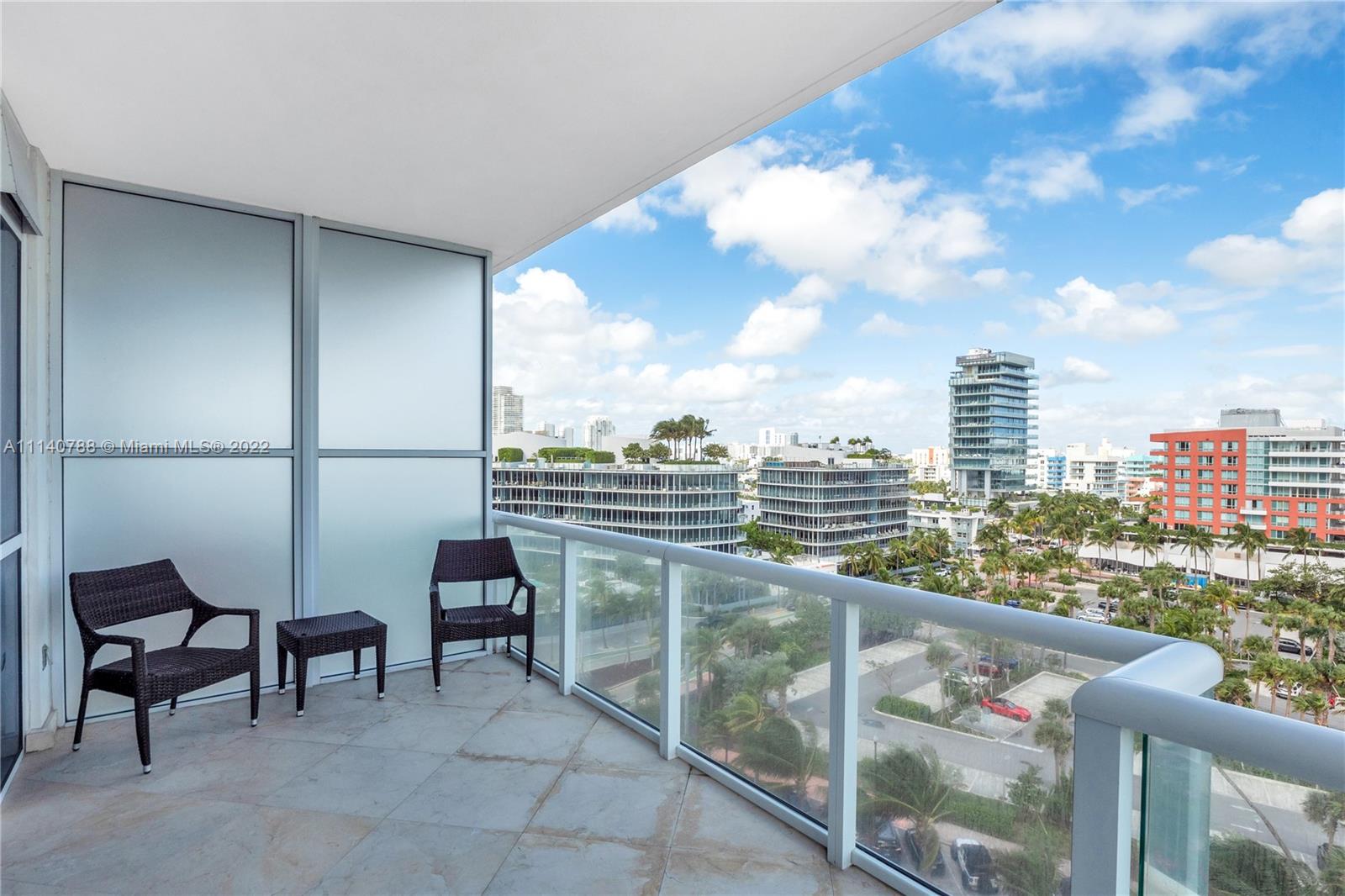 CONTINUUM ON SOUTH BEACH - Residential