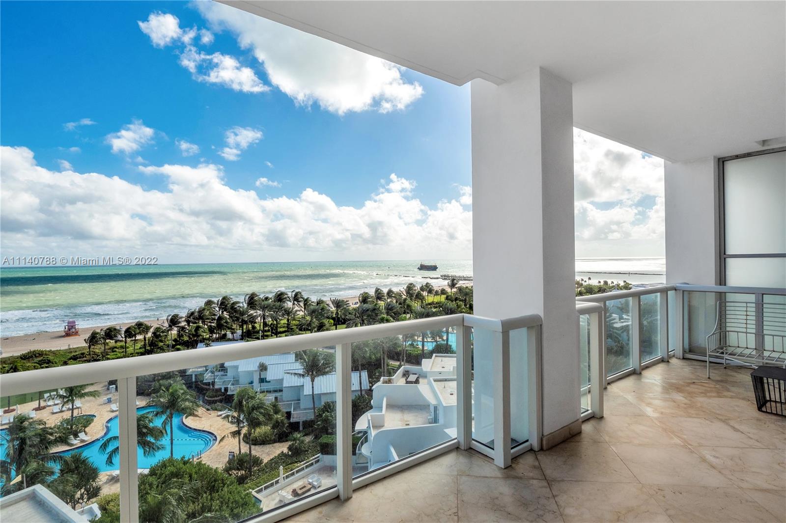 CONTINUUM ON SOUTH BEACH - Residential
