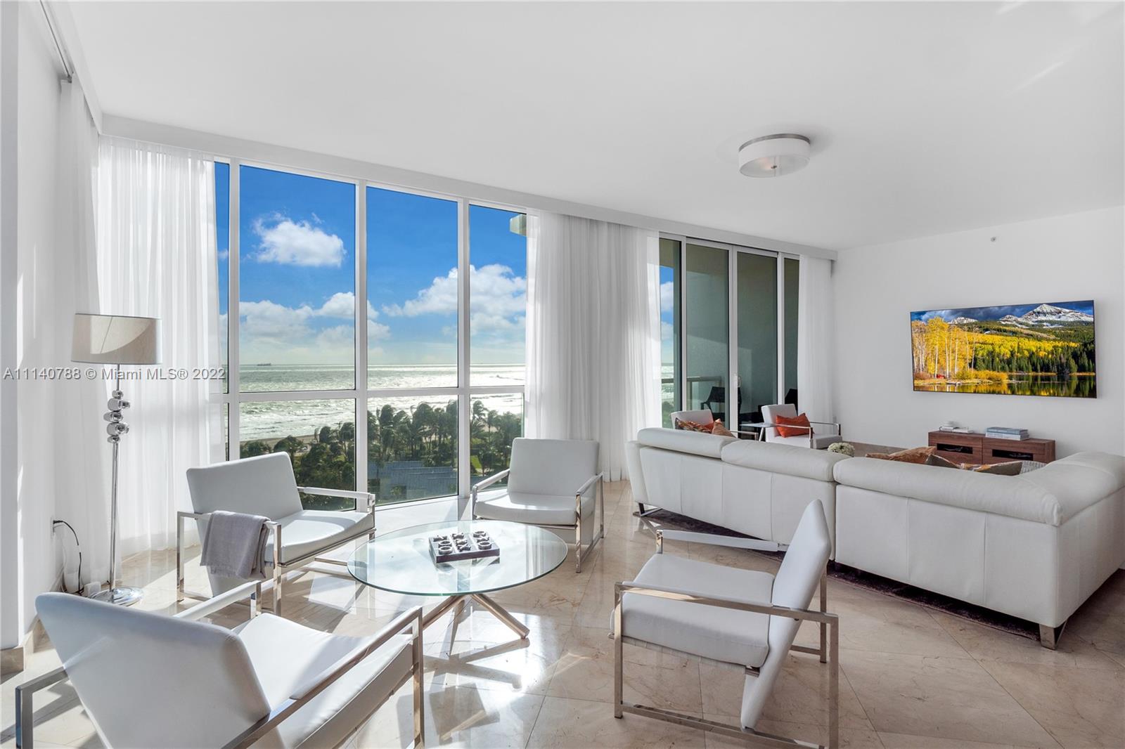 CONTINUUM ON SOUTH BEACH - Residential