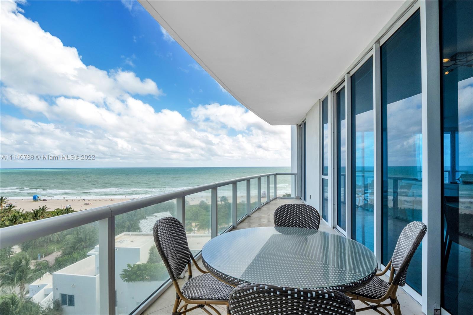 CONTINUUM ON SOUTH BEACH - Residential