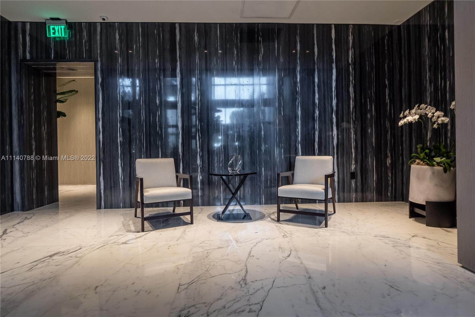 CONTINUUM ON SOUTH BEACH - Residential