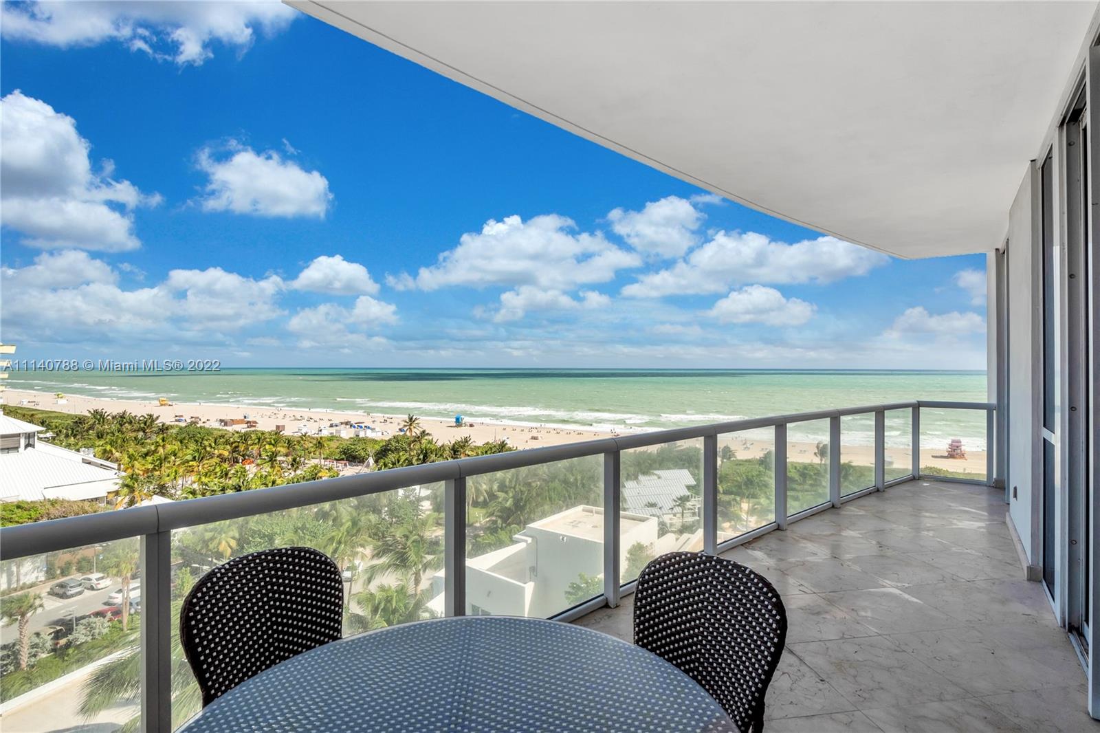 CONTINUUM ON SOUTH BEACH - Residential