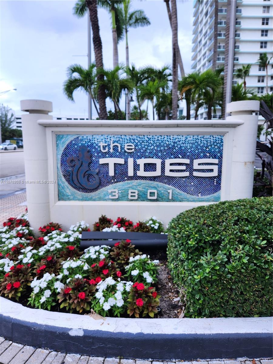 Wonderful corner unit with direct ocean views 2 bed/2 bath. Spacious kitchen and bedrooms, tile throughout the unit. Access to balcony from living room & master bedroom. Comes Furnished. Close to Hollywood boardwalk, many restaurants to choose, bars, shopping and supermarkets. Only 20 minutes to Fort Lauderdale Airport. Building offers w/2 pools, Tiki Hut, fitness center, restaurant, billiard room, business center, 24 hr security, garage self-parking, valet, beach access. Great opportunity for investors to generate income since building allows short term rentals. Enjoy the beach lifestyle with spectacular views.