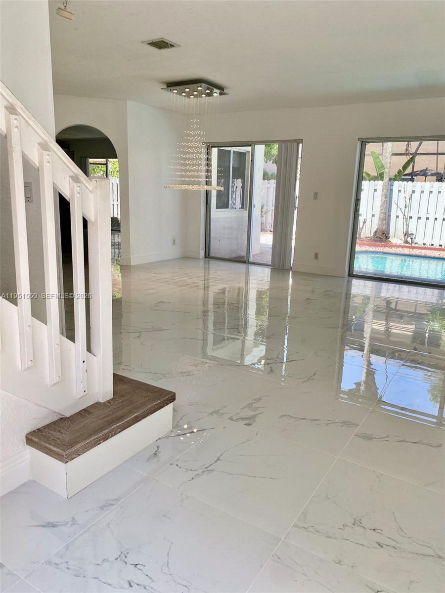 11301 ROCKINGHORSE RD