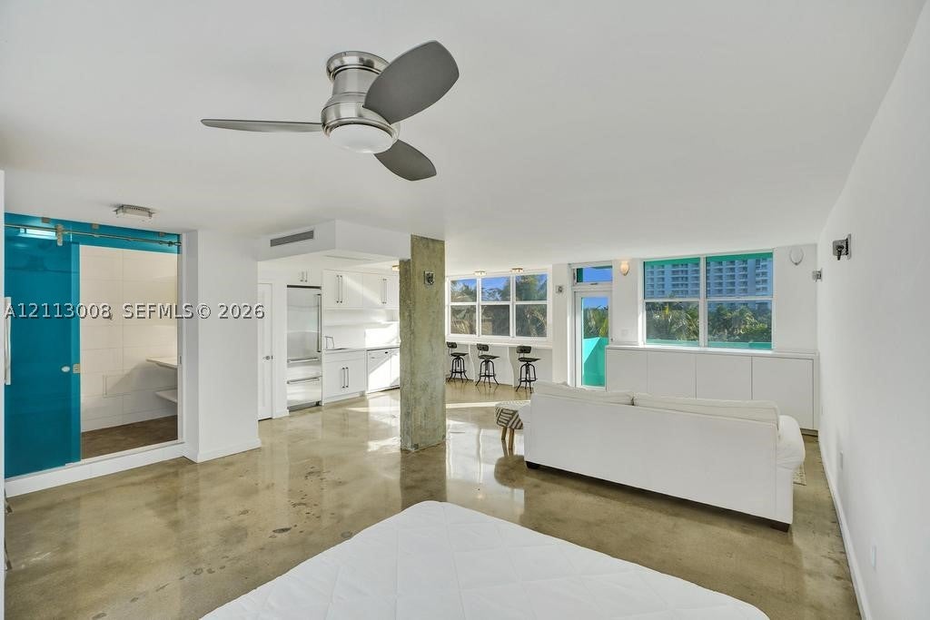 301 Ocean Dr 402, Miami Beach FL 33139