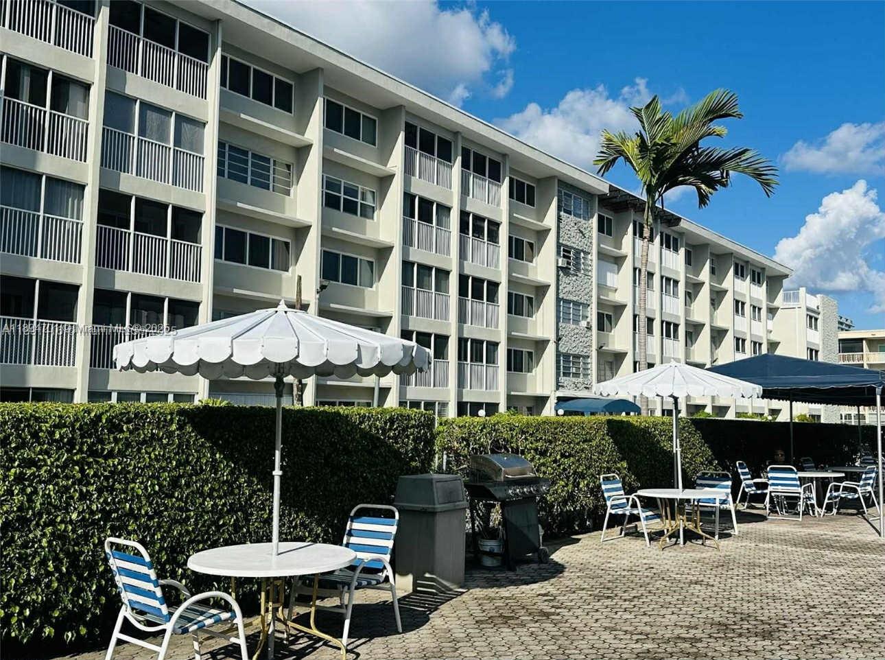 THIRD GULFSTREAM GARDEN - Residential Lease