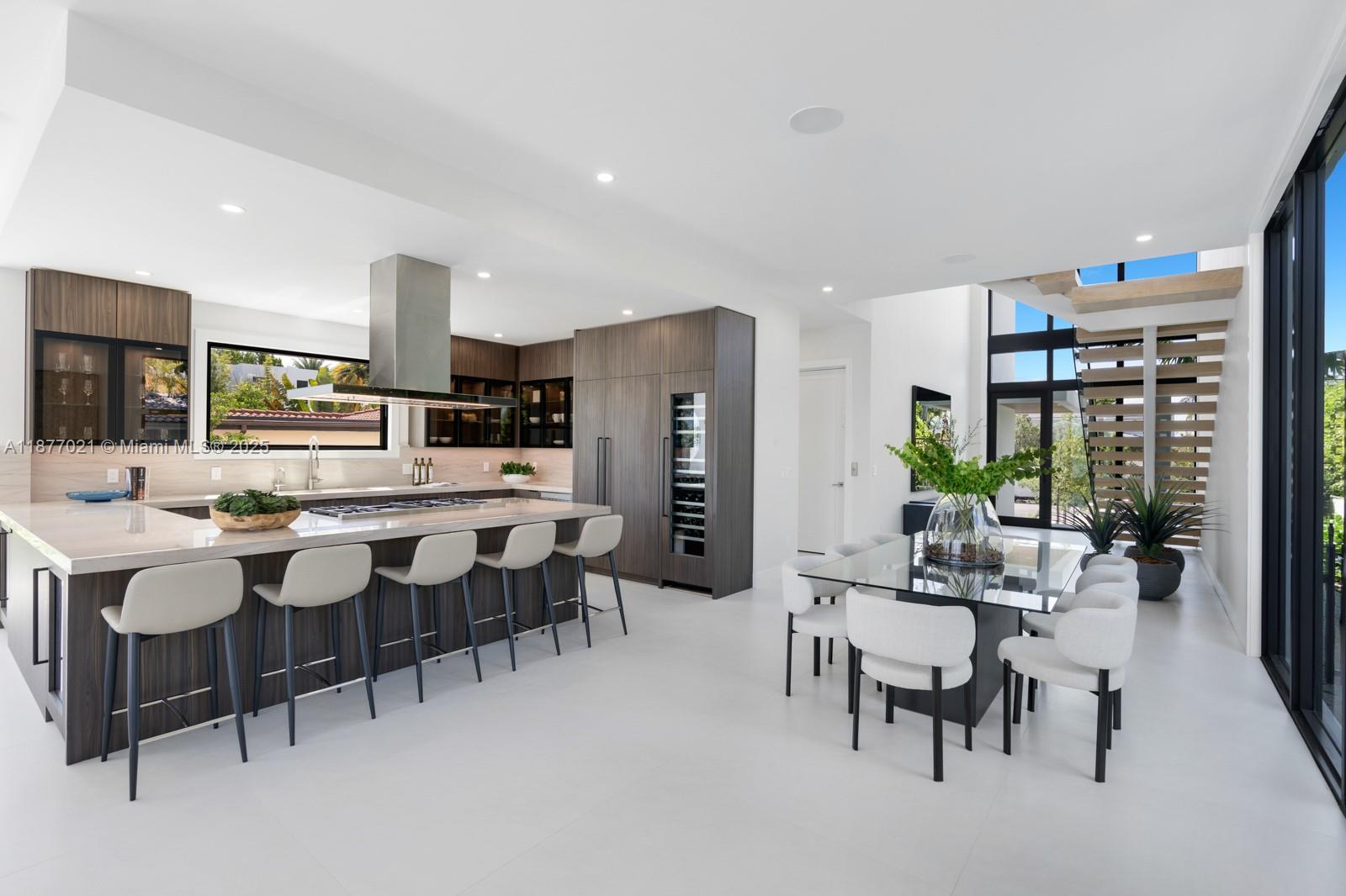 BISCAYNE BEACH-2ND ADDN - Residential