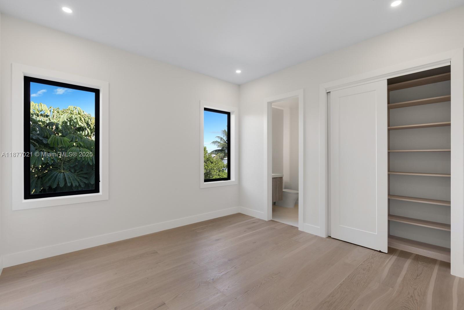 BISCAYNE BEACH-2ND ADDN - Residential