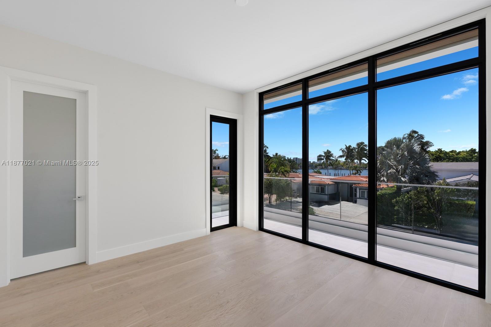 BISCAYNE BEACH-2ND ADDN - Residential