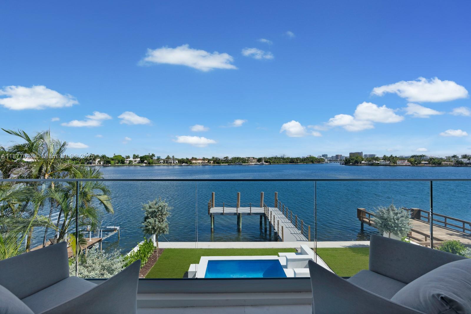 BISCAYNE BEACH-2ND ADDN - Residential
