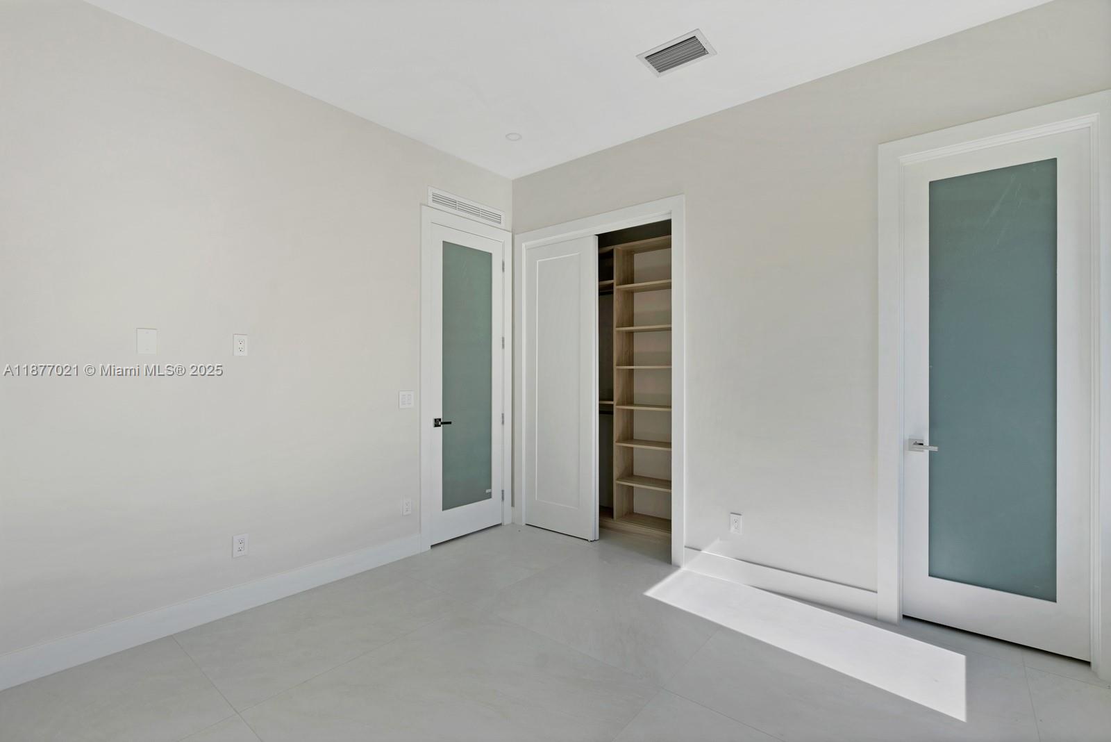 BISCAYNE BEACH-2ND ADDN - Residential