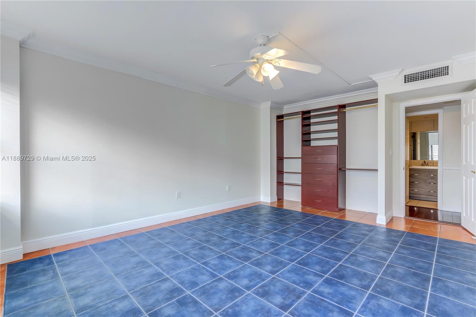 GALEN BREAKERS CONDOMINIU - Residential Lease