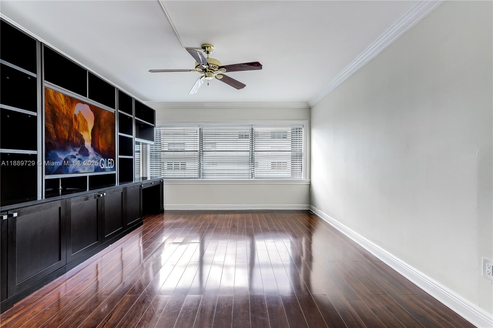 GALEN BREAKERS CONDOMINIU - Residential Lease
