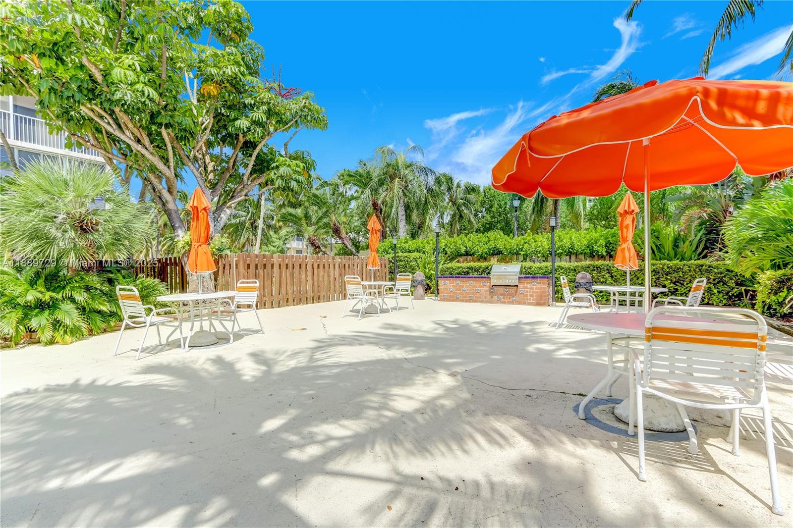 GALEN BREAKERS CONDOMINIU - Residential Lease